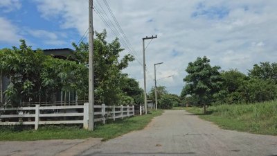 เนื้อที่ 80 ตารางวา ราคาเพียง 200,000 บาท เนื้อที่ 80 ตารางวา ราคาเพียง 200,000 บาท