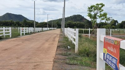 ที่ดินโฉนด ผ่อนได้ถึง 84 งวด เนื้อที่ 1 ไร่ วิวเขาล้อม ที่ดินโฉนด ผ่อนได้ถึง 84 งวด เนื้อที่ 1 ไร่ วิวเขาล้อม