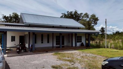 บ้านพร้อมที่ดิน วิวเขา ทำเลที่พักอาศัย ใกล้ 7-11 เพียง 2 กม.