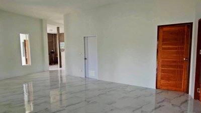 บ้านพร้อมที่ดิน วิวเขา ทำเลที่พักอาศัย ใกล้ 7-11 เพียง 2 กม.