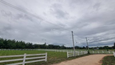 ที่ดินโฉนดสวนผึ้ง วิวเขา และใกล้ถนนทางหลวงแผ่นดิน3313 ที่ดินโฉนดสวนผึ้ง วิวเขา และใกล้ถนนทางหลวงแผ่นดิน3313