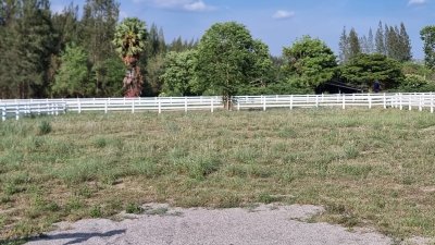 ที่ดินสวนผึ้ง เอกสารสิทธิ์โฉนด ใกล้ตลาดชัฎป่าหวาย ไฟฟ้า น้ำประปาภูมิภาค