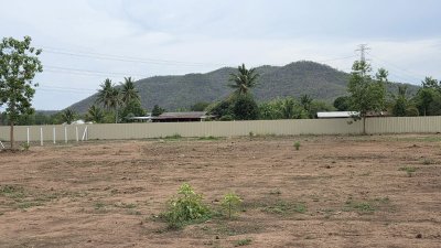 ที่ดินโฉนด วิวภูเขาหน้า-หลัง วิวเขาพาโนราม่า มีไฟฟ้า น้ำประปา ล้อมรั้ว