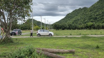 ที่ดินโฉนด 3 ไร่วิวเขาล้อม @โพธาราม