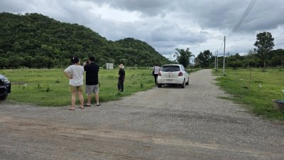 วิวเขาล้อม @โพธาราม จ.ราชบุรี มีไฟฟ้า น้ำประปา ที่ดินโฉนด