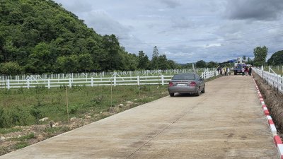 ที่ดินโฉนดติดภูเขา เนื้อที่ 300 ตร.วา อ.โพธาราม