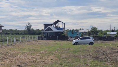 ที่ดินถมเสมอถนน ล้อมรั้ว ไฟฟ้า น้ำประปา 120 ตร.วา 390,000 บาท