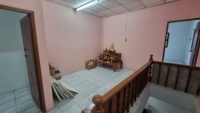 ทาวส์เฮ้า เนื้อที่ขนาด 90 ตร.วา ขายด่วน 2,000,000 บาท