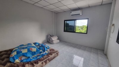 ทาวส์เฮ้า เนื้อที่ขนาด 90 ตร.วา ขายด่วน 2,000,000 บาท