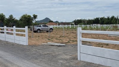 ที่ดินแปลงนี้ ใกล้ถนนทางหลวง ใกล้รพ.จอมบึง, 7-11, แค่ 2นาที