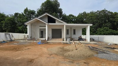 เนื้อที่ 200 ตร.วา 3 ห้องนอน 2 ห้องน้ำ 1 ห้องครัว