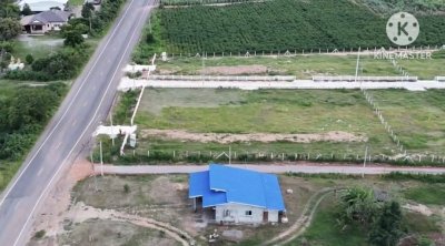 ที่ดินติดถนนทำเลค้าขาย 200 ตร.วา ราคา 890,000 บาท