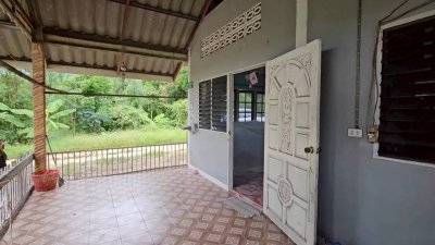 บ้านพร้อมที่ดินสำหรับทำการเกษตร 7 ไร่ ไร่ละ 430,000 บาท