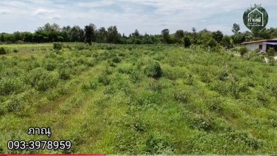 ที่ดินติดถนนคอนกรีตสาธารณะ เนื้อที่ 5 ไร่ วิวภูเขา