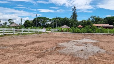 ที่ดิน 3 ไร่ ราคา 1,860,000 บาท ต.เบิกไพร อ.จอมบึง จ.ราชบุรี ที่ดิน 3 ไร่ ราคา 1,860,000 บาท ต.เบิกไพร อ.จอมบึง จ.ราชบุรี