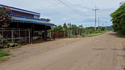 บ้านและสวนผสม พร้อมเจาะบาดาลสำหรับการเกษตร