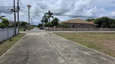 ที่ดินทำเลหมู่บ้านจัดสรร เริ่มต้น 115 ตร.วา