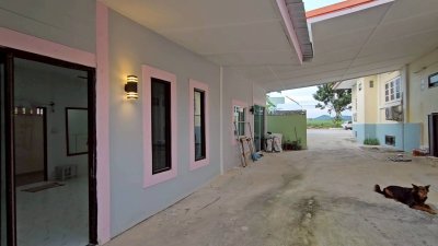 บ้านหลังใหญ่ พร้อมกิจการห้องเช่า ติดถนนลาดยาง ใกล้ 7-Eleven บ้านหลังใหญ่ พร้อมกิจการห้องเช่า ติดถนนลาดยาง ใกล้ 7-Eleven