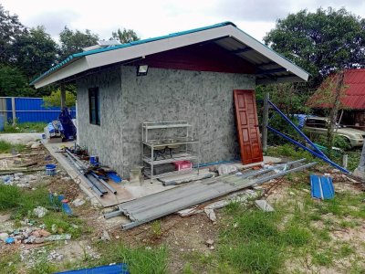 บ้านพร้อมที่ดิน ติดถนนลาดยาง เนินสูง วิวเขาล้อมรอบราคา 650,000 บาท