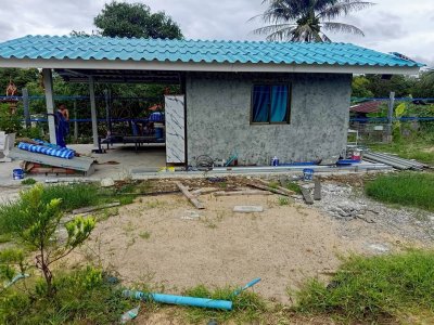 บ้านพร้อมที่ดิน ติดถนนลาดยาง เนินสูง วิวเขาล้อมรอบราคา 650,000 บาท