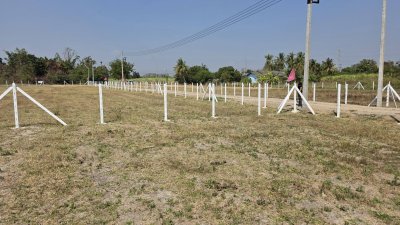 ที่ดินล้อมรั้ว ไฟฟ้า น้ำประปา เขตชุมชน ต.เขาขลุง อ.บ้านโป่ง จ.ราชบุรี