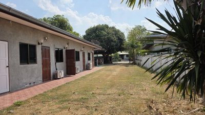 บ้านพร้อมที่ดิน และกิจการห้องเช่า ต.ปากช่อง อ.จอมบึง จ.ราชบุรี