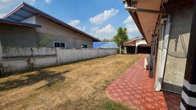 บ้านพร้อมที่ดิน และกิจการห้องเช่า ต.ปากช่อง อ.จอมบึง จ.ราชบุรี