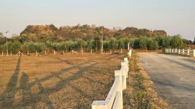 ที่ดินทำเลดี ติดถนน 3 ด้าน ซอยรพ.สมเด็จพระยุพราชจอมบึง