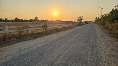 ที่ดินทำเลดี ติดถนน 3 ด้าน ซอยรพ.สมเด็จพระยุพราชจอมบึง