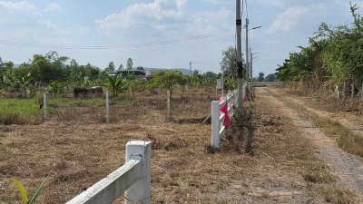 ที่ดินปรับถมแล้ว 300ตร.วา 490,000.- ต.รางบัว อ.จอมบึง จ.ราชบุรี