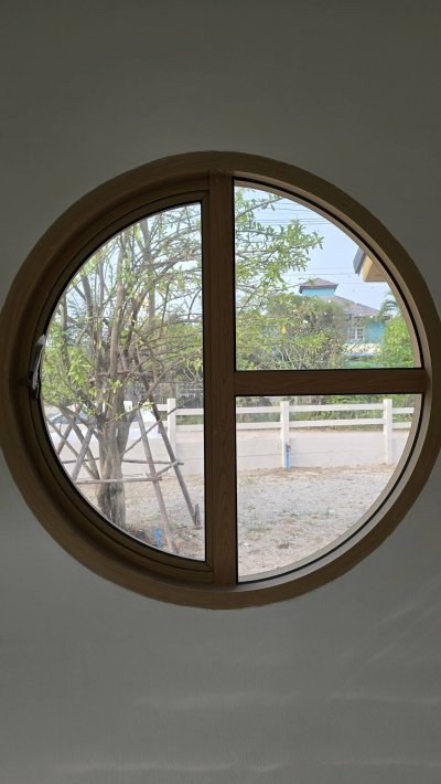 บ้าน 150 ตร.วา 2 ห้องนอน 1 ห้องน้ำ มีลีฟวิ่งรูมและส่วนครัวทันสมัย