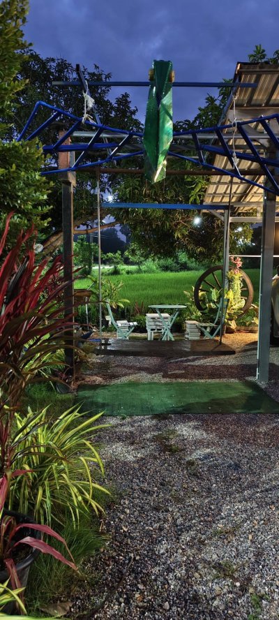 บ้านพร้อมที่ดินติดถนนลาดยาง มีคลองน้ำสาธารณะล้อม ต.เขาขลุง อ.บ้านโป่ง จ.ราชบุรี