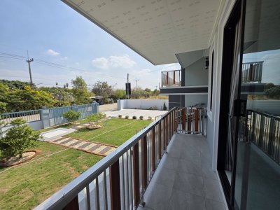 บ้านทำเลใกล้สิ่งอำนวยความสะดวก ใกล้ตลาด และรพ.สมเด็จพระยุพราชจอมบึง ใกล้ร้านอาหาร&กาแฟ