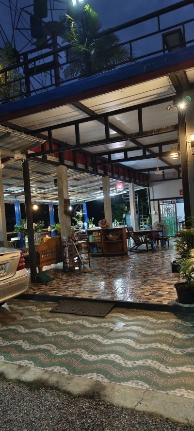 บ้านพร้อมที่ดินติดถนนลาดยาง มีคลองน้ำสาธารณะล้อม ต.เขาขลุง อ.บ้านโป่ง จ.ราชบุรี