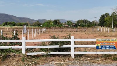 ที่ดินวิวเขา ติดถนนลาดยาง ที่ดินโฉนด ไฟฟ้า น้ำประปา ล้อมรั้ว
