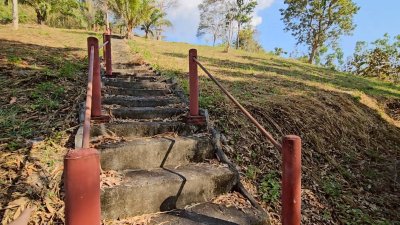 ที่ดินชายเขา วิวตะนาวศรี แหล่งชุมชน ใกล้แหล่งท่องเที่ยวสวนผึ้ง ,ระบบสาธารณูปโภค