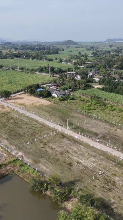 ที่ดินติดถนนลาดยาง ไฟฟ้า น้ำประปา เขตชุมชน ต.เขาขลุง อ.บ้านโป่ง จ.ราชบุรี