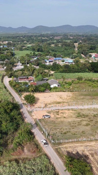 ที่ดินติดถนนลาดยาง 2 ไร่ สด-ผ่อน ต.เขาขลุง อ.บ้านโป่ง จ.ราชบุรี