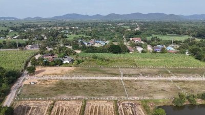 ที่ดิน 1 ไร่ สด-ผ่อน ต.เขาขลุง อ.บ้านโป่ง จ.ราชบุรี