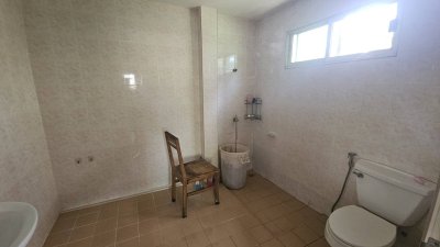 บ้านสวน ริมคลองชลประทาน ติดถนนลาดยาง 1ไร่