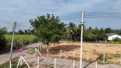 ที่ดินติดถนนลาดยาง 2 ไร่ สด-ผ่อน ต.เขาขลุง อ.บ้านโป่ง จ.ราชบุรี