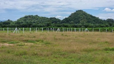 ที่ดินโฉนด วิวเขาล้อม ผ่อนไม่มีดอกเบี้ย อ.โพธาราม จ.ราชบุรี