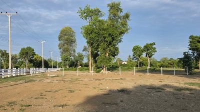 ที่ดินโฉนด ใกล้รพ.และตลาดจอมบึง 200 ตารางวา 490,000 บาท