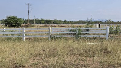 ที่ดินโฉนด 1 ไร่ ไม่มีประวัติน้ำท่วม เป็นเนินสูงกว่าถนนหลัก