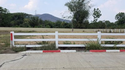 ที่ดินโฉนด วิวเขาโอบ 265 ตร.วา 690,000.- ฟรีโอน