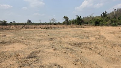 ที่ดินโฉนด 1ไร่ 2งาน ติดถนนลาดยาง ราคา 750,000บาท