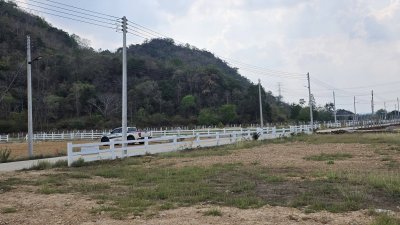 ที่ดินโฉนด วิวเขาโอบ 265 ตร.วา 690,000.- ฟรีโอน