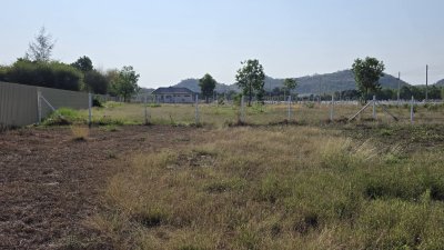 ที่ดินโฉนด วิวเขาโอบ 265 ตร.วา 690,000.- ฟรีโอน