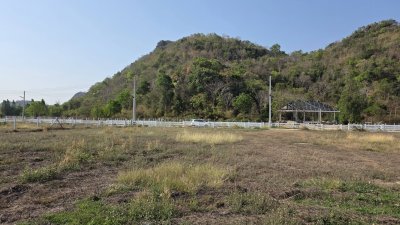 ที่ดินโฉนด วิวเขาโอบ 335 ตร.วา 860,000.- ฟรีโอน