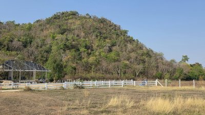 ที่ดินโฉนด วิวเขาโอบ 335 ตร.วา 860,000.- ฟรีโอน